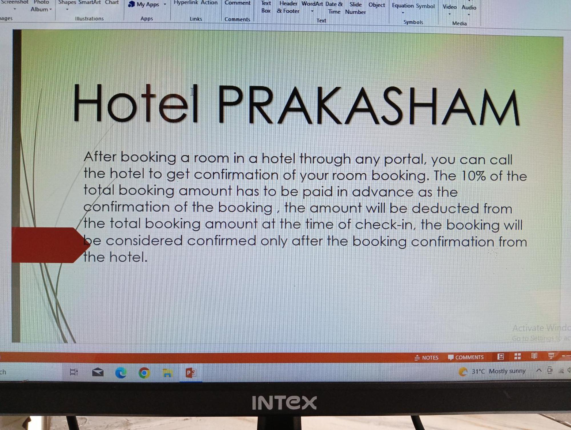 Hotel Prakasham Ujjain Bagian luar foto